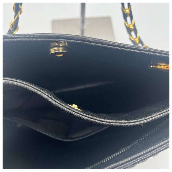 BALLY Small Quilted Matelasse Chain Shoulder Tote - Picture 12 of 14